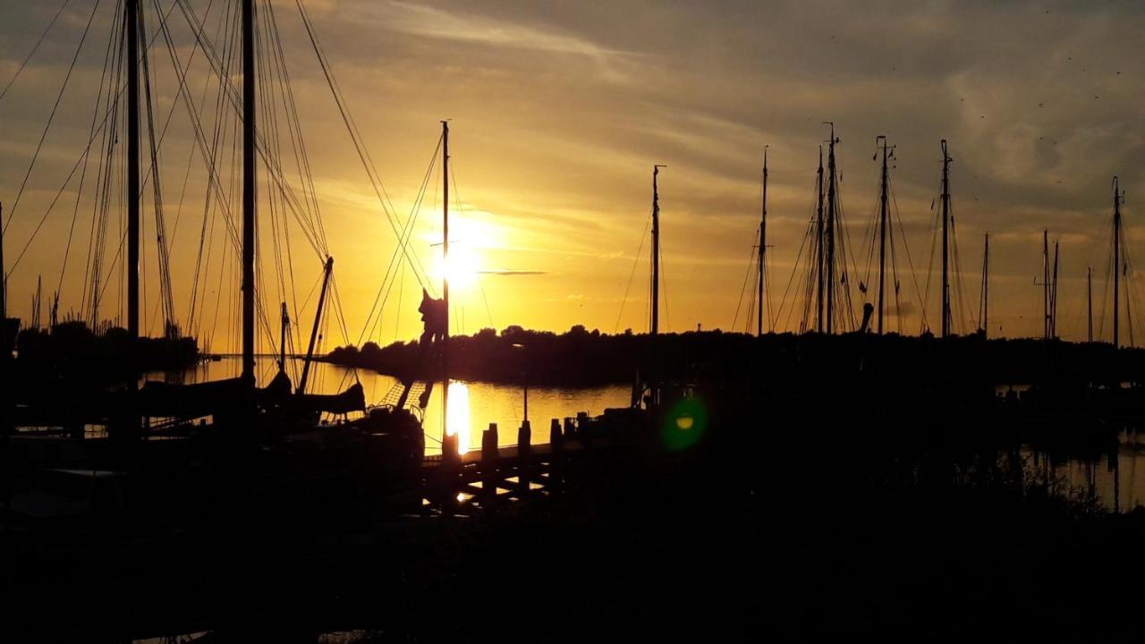 Bed & Breakfast De Schans Makkum Exterior foto